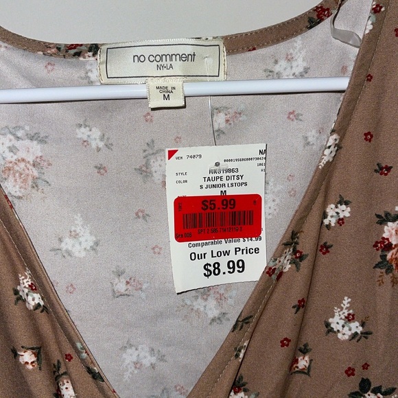 Long sleeve tie around crop top - Picture 2 of 3